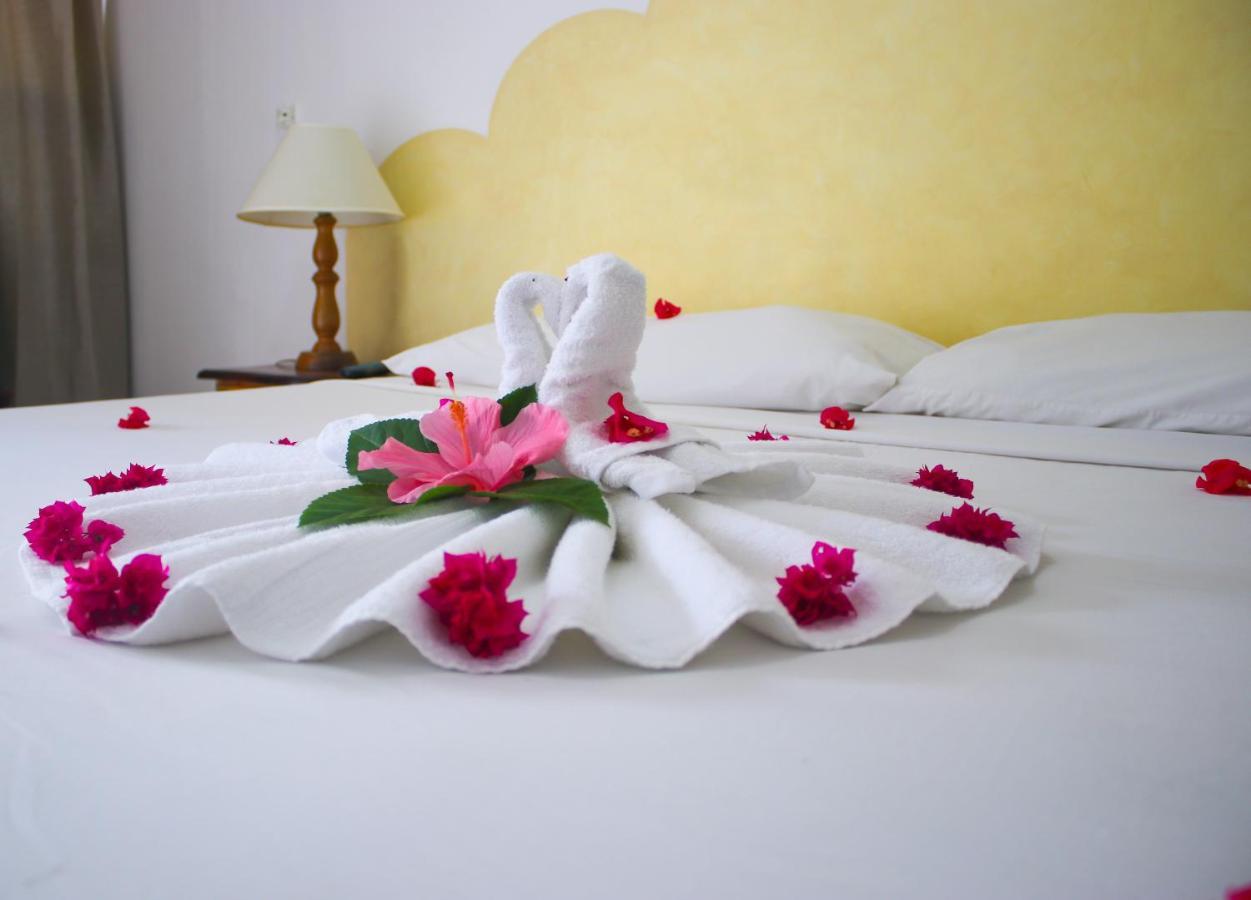 Van Villa Guesthouse Negril Dış mekan fotoğraf