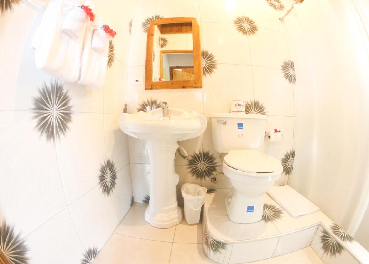 Van Villa Guesthouse Negril Dış mekan fotoğraf