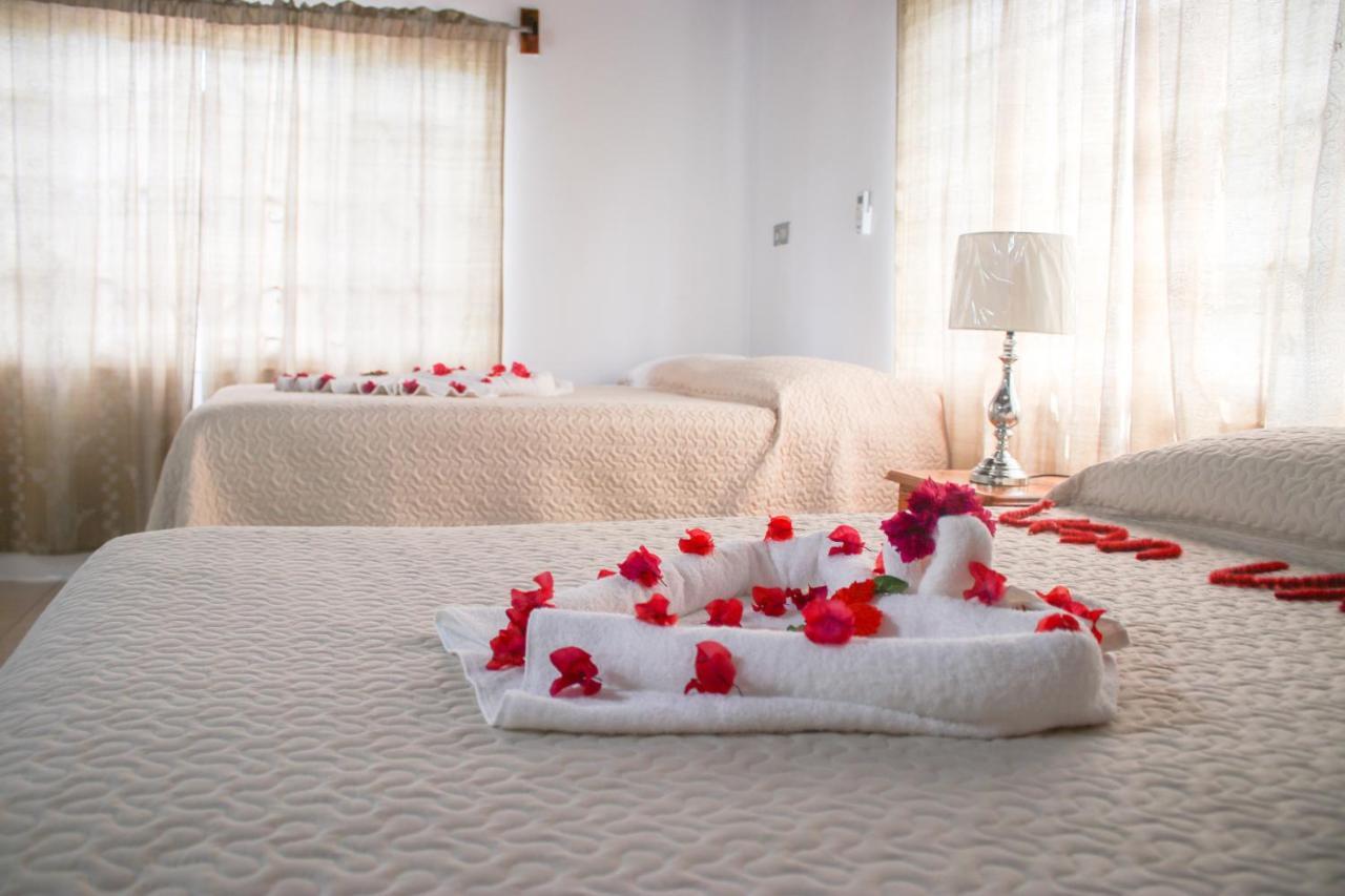 Van Villa Guesthouse Negril Dış mekan fotoğraf