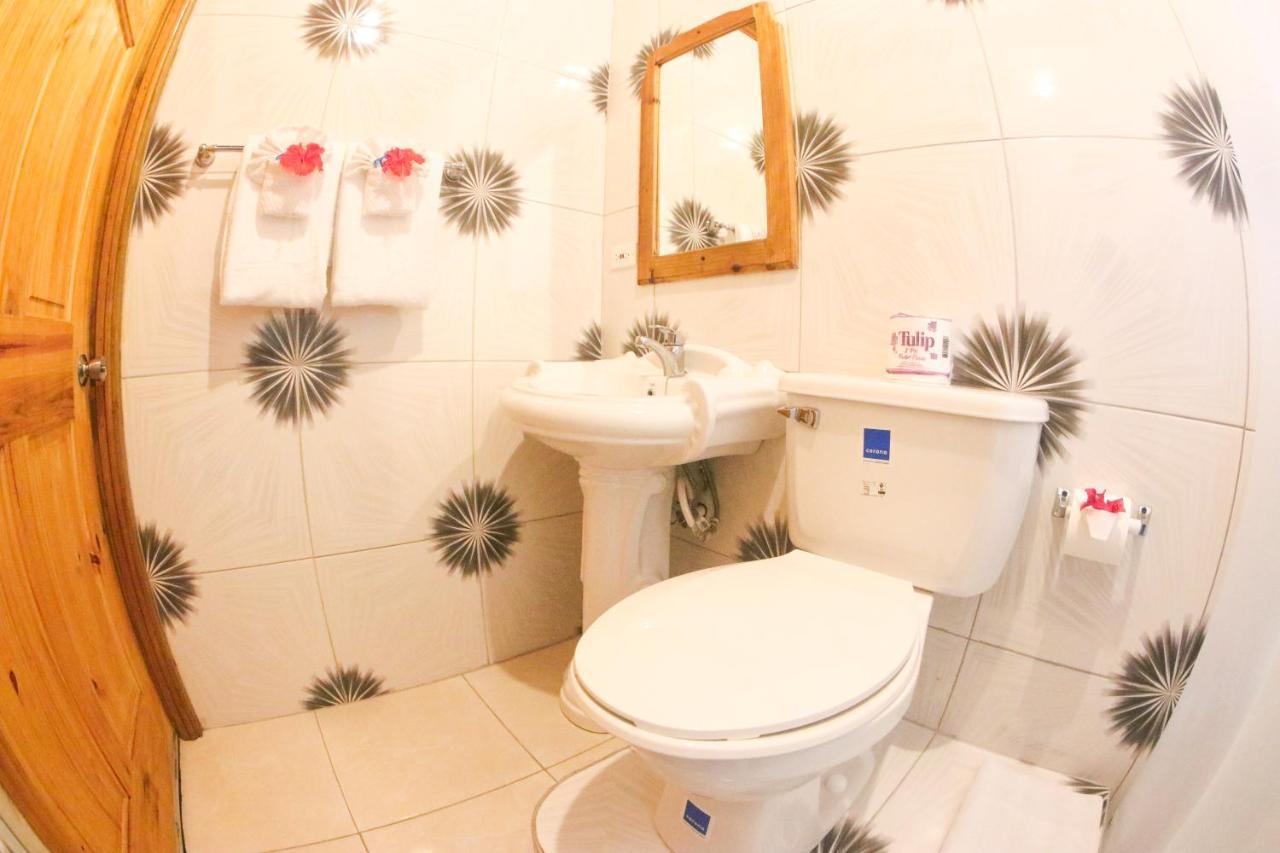 Van Villa Guesthouse Negril Dış mekan fotoğraf