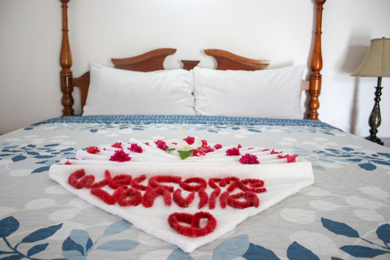 Van Villa Guesthouse Negril Dış mekan fotoğraf